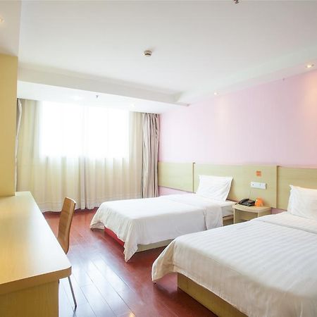 7Days Inn Guangzhou New Tianhe Park מראה חיצוני תמונה
