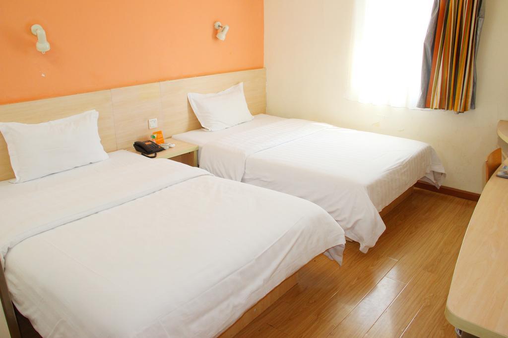7Days Inn Guangzhou New Tianhe Park מראה חיצוני תמונה