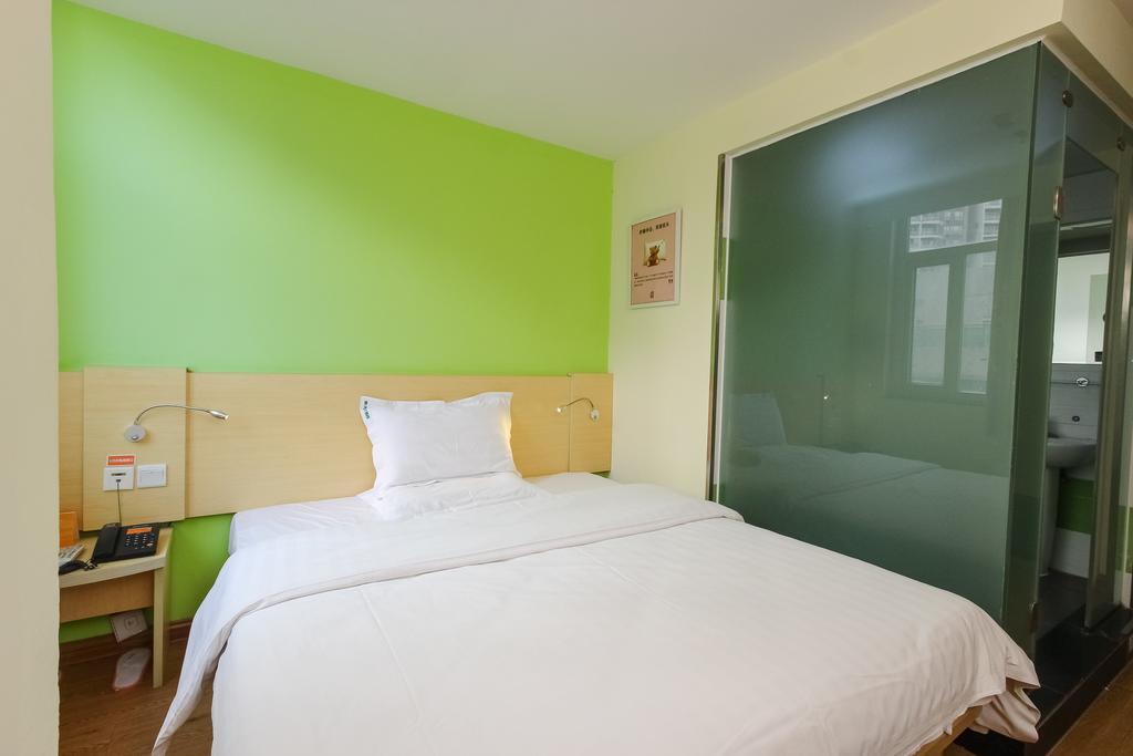 7Days Inn Guangzhou New Tianhe Park מראה חיצוני תמונה