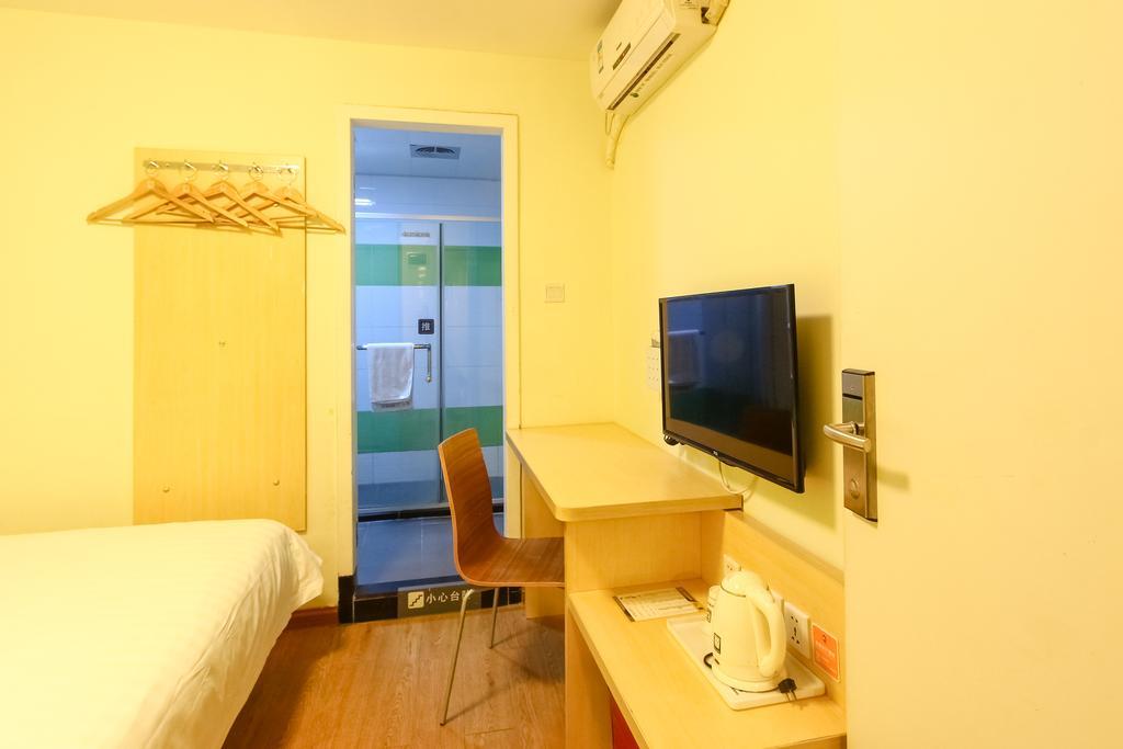 7Days Inn Guangzhou New Tianhe Park מראה חיצוני תמונה