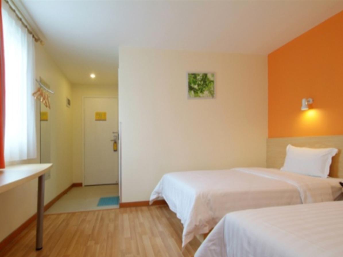 7Days Inn Guangzhou New Tianhe Park מראה חיצוני תמונה
